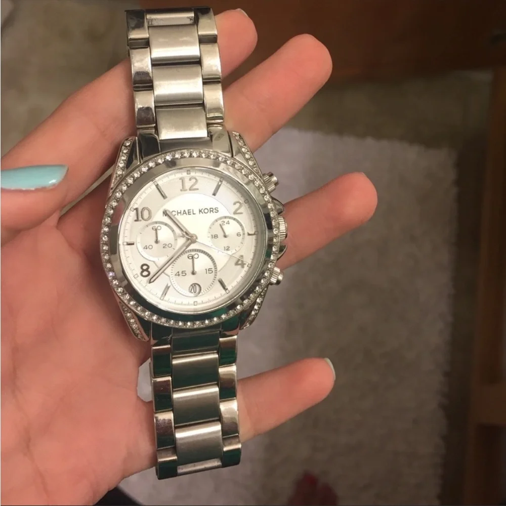 Elegant rhinestone MK sliver watch